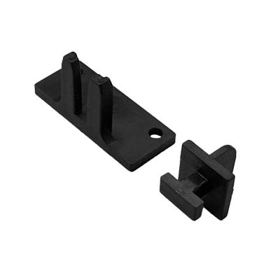 Комплект креплений для кухонных баз пластик