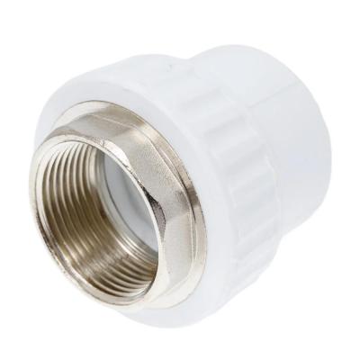 Муфта переходная с внутренней резьбой 32 х 1 1/4 белая