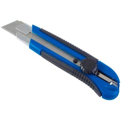 Резак с выдв.лезв. 25 мм винт.фиксатор ACTION 19-0-302